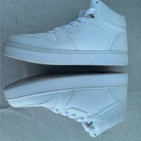 Tommy Hilfiger White Sneakers Modern Style - Picture 7 of 14